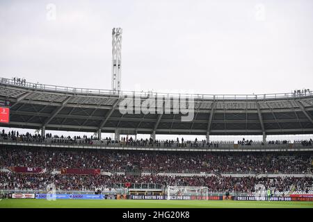 LaPresse - Fabio Ferrari 02. Oktober 2021 Turin, Italien Sportfußball EXKLUSIV TURIN FC Turin FC vs Juventus FC - Italienische Fußballmeisterschaft League A Tim 2021/2022 - "Olimpico Grande Torino" Stadion. Im Bild:Fans Stockfoto