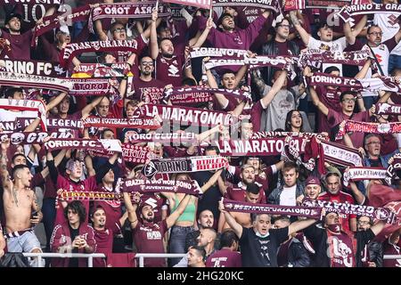 LaPresse - Fabio Ferrari 02. Oktober 2021 Turin, Italien Sportfußball EXKLUSIV TURIN FC Turin FC vs Juventus FC - Italienische Fußballmeisterschaft League A Tim 2021/2022 - "Olimpico Grande Torino" Stadion. Im Bild:Fans Stockfoto