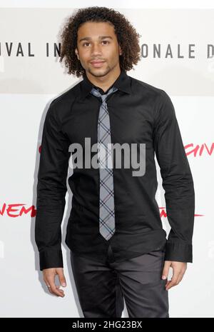 Corbin Bleu posiert während einer Fotoaufnahme von „High School Musical III“ im Rahmen des „Rome Film Festival“ 3rd. Stockfoto