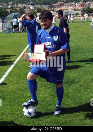 Diego Sinagra bekannt als Diego Maradona, Sohn von Diego Armando Maradona spielt bei einem Wohltätigkeitsfußballspiel in san giovanni rotondo, Italien Stockfoto