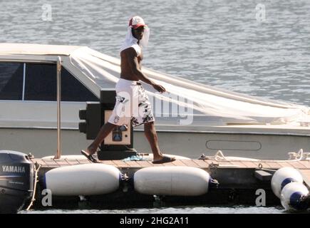 Don Cheadle und seine Familie zu Gast in George Clooney's Villa Oleondra, in Laglio, Comer See, Italien. Stockfoto