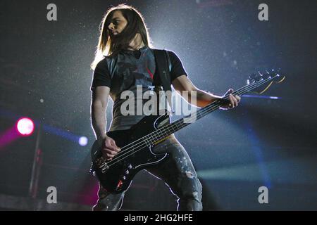 Tokio Hotel treten während der „Welcome to Humanoid City“-Tour, Padova Italien, auf. Stockfoto