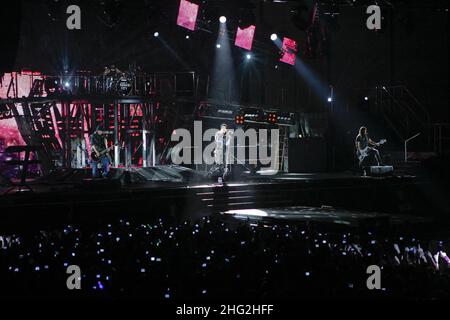 Tokio Hotel treten während der „Welcome to Humanoid City“-Tour, Padova Italien, auf. Stockfoto