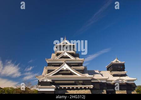 Schloss Kumamoto im Herbst, Präfektur Kumamoto, Japan Stockfoto