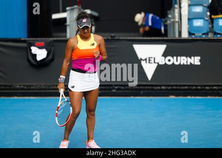 Melbourne, Australien, 18th. Januar 2022. Heather Watson aus Großbritannien ist während des Australian Open Tennis Grand Slam 2022 im Melbourne Park im Einsatz. Bildnachweis: Frank Molter/Alamy Live News Stockfoto