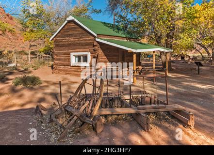 Samantha's Cabin, 1886, Lonely Dell Ranch, Paria Canyon, in der Nähe von Lees Ferry, Glen Canyon National Recreation Area, Arizona, USA Stockfoto