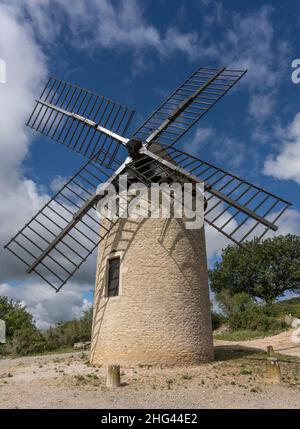 Die Mühle von Santenay im Burgund in Frankreich. Stockfoto