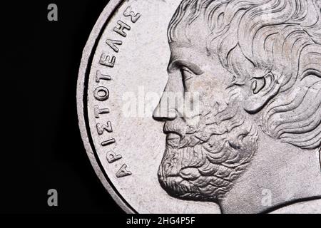 Griechische Münze: Porträt des Aristoteles von 5 Drachmenmünze von 2000 Stockfoto