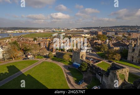 Blick über Rochester Stadt von der Spitze des Rochester Castle Stockfoto