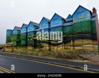 Toad Hall, veraltete Gebäude Ainsdale Beach, Merseyside, transformiert vom Straßenkünstler Paul Curtis Stockfoto