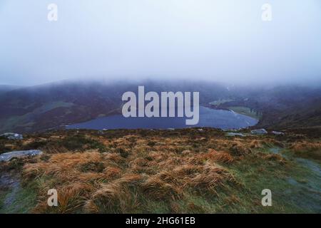 Blick auf den Guinnes See von den Wicklow Bergen Stockfoto