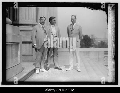 Senator Hiram Johnson, Wm. E. Borah & Medire McCormick Stockfoto