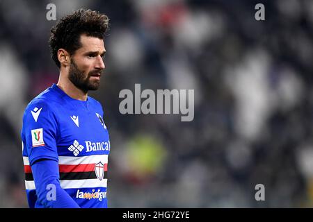 Turin, Italien. 18. Januar 2022. Antonio Candreva von der UC Sampdoria blickt auf das Fußballspiel Coppa Italia zwischen dem FC Juventus und der UC Sampdoria. Kredit: Nicolò Campo/Alamy Live Nachrichten Stockfoto