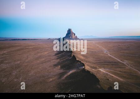 Ein Blick von oben auf den Shiprock Berg, New Mexico Stockfoto