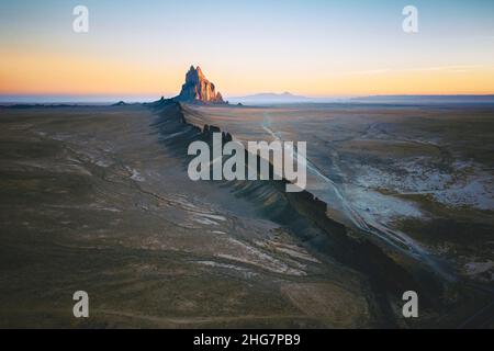 Ein Blick von oben auf den Shiprock Berg, New Mexico Stockfoto