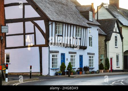 Zwei Fachwerkhäuser an der Corve Street. Ludlow, Shropshire, England Stockfoto
