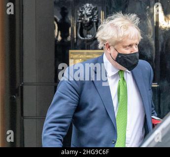 London, Großbritannien. 19th Januar 2022. Boris Johnson, MP, Premierminister, verlässt die Downing Street 10 für Fragen des Premierministers Kredit: Ian Davidson/Alamy Live News Stockfoto