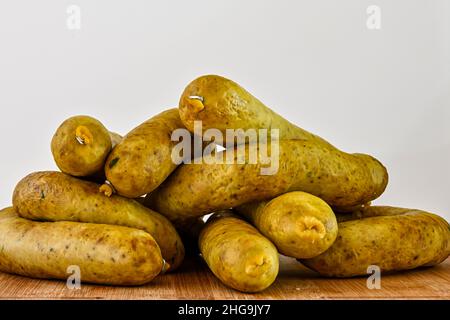 Verschiedene Arten von Zutaten und Würstchen von Hand hergestellt. Stockfoto