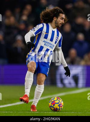 Marc Cucurella von Brighton und Hove Albion in Aktion während des Spiels der Premier League im AMEX Stadium in Brighton. Bilddatum: Dienstag, 18. Januar 2022. Stockfoto