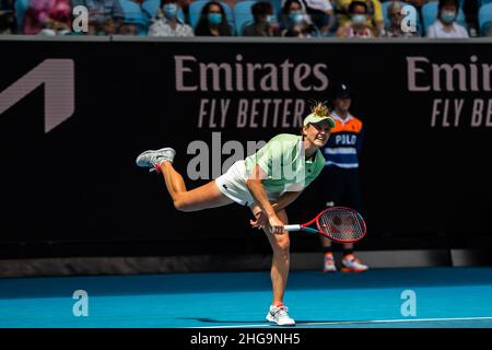 Melbourne, Australien. 17th Januar 2022. Fiona Ferro in einem Spiel gegen Elina Svitolina an einem sonnigen Tag in Melbourne während der Australian Open Round 1 des Grand Slam in der Margaret Court Arena im Melbourne Olympic ParkSieg für Elina Svitolina. (6,1) (7,6) (Foto: Alexander Bogatirev/SOPA Images/Sipa USA) Quelle: SIPA USA/Alamy Live News Stockfoto