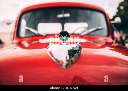Logo-Logo-Logo des Red International Harvester R-Serie Trucks Stockfoto