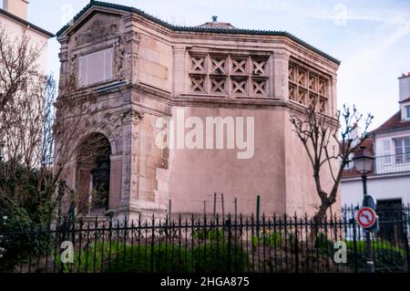 Montmartre, Paris, wurde als Sitz der Weinvereinigung Commaderie du Clos-Montmartre, Frankreich, genutzt. Stockfoto