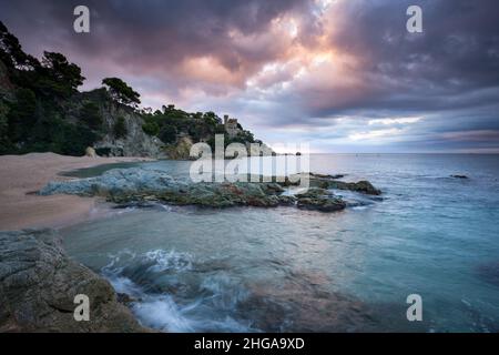 Lloret del mar Meerblick mit dem Schloss Spanien Stockfoto