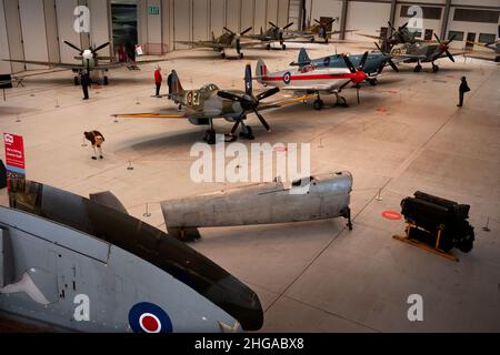 Duxford Imperial war Museum Spitfire Exhibition IWM Duxford Cambridgshire England UK 19 January 2022 Spitfire Evolution einer Ikone Ausstellung von 11 Sp Stockfoto