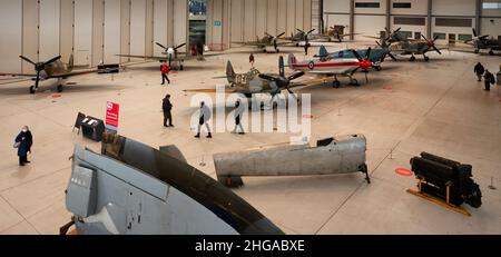 Duxford Imperial war Museum Spitfire Exhibition IWM Duxford Cambridgshire England UK 19 January 2022 Spitfire Evolution einer Ikone Ausstellung von 11 Sp Stockfoto