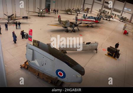 Duxford Imperial war Museum Spitfire Exhibition IWM Duxford Cambridgshire England UK 19 January 2022 Spitfire Evolution einer Ikone Ausstellung von 11 Sp Stockfoto