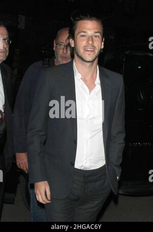 **DATEI FOTO** Gaspard Ulliel stirbt am 37 nach dem Skiunfall. NEW YORK, NY - 29. APRIL: Gaspard Ulliel bei der Vorführung von „Saint Laurent“ von Sony Picics Classics am 29. April 2015 im Tribeca Grand Hotel in New York City. Kredit: RW/MediaPunch Stockfoto