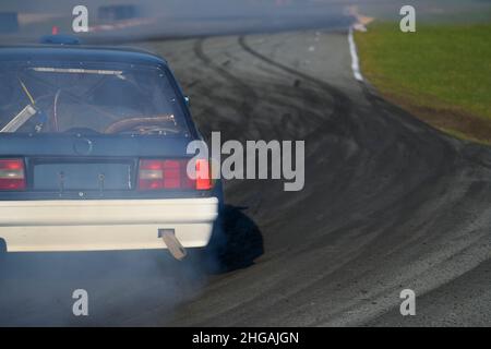 Riga LAtvia16-05-2021 Drift bmw driftet auf der Straße. Stockfoto