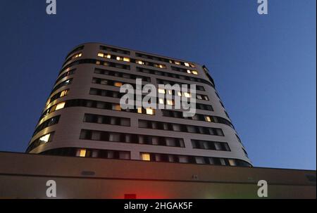 Bratislava, Slowakei. 19th Januar 2022. Handball: Europameisterschaft. Das Lindner Hotel Gallery Central, in dem die deutsche Handballnationalmannschaft ihren Aufenthalt hat. Quelle: Marijan Murat/dpa/Alamy Live News Stockfoto