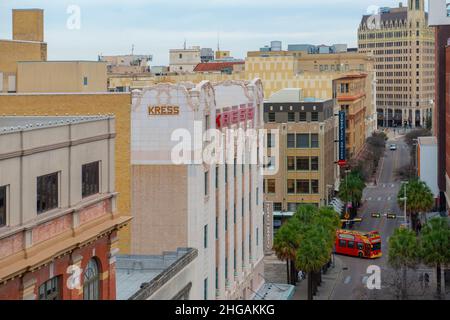 Kress-Gebäude in der 313 E Houston Street in der historischen Innenstadt von San Antonio, Texas TX, USA. Stockfoto