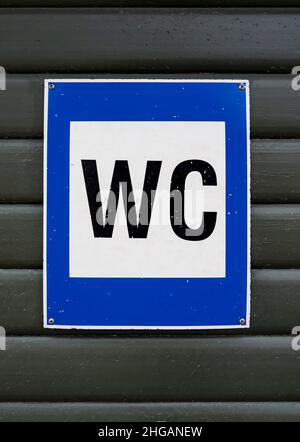 Schild WC, Toilettenschild Stockfoto