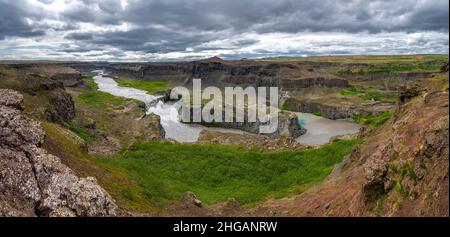 Hafragilfoss Wasserfall, Canyon, Cliff, Island Stockfoto