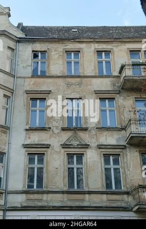 Geisterhaus, leerstehendes Wohnhaus Stubenrauchstraße Ecke Odenwaldstraße, Friedenau, Berlin, Deutschland Stockfoto