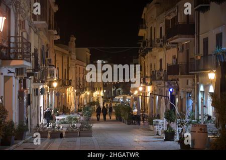 Altstadt, Corso Giuseppe Garibaldi, Castellammare del Golfo, Sizilien, Italien Stockfoto