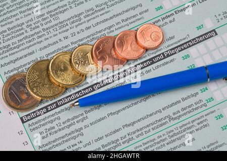 Beiträge zur Krankenversicherung und Pflegeversicherung, Form, Steuererklärung Stockfoto