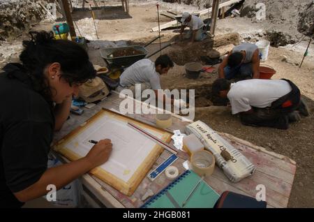 Pontecagnano (Salerno), Italien 07/07/2005: Archäologische Stätte. ©Andrea Sabbadini Stockfoto