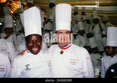 Archiv 80ies: Französischer Küchenchef Paul Bocuse bei der Bocuse d'Or Ceremony, Lyon, Frankreich, 1989 Stockfoto