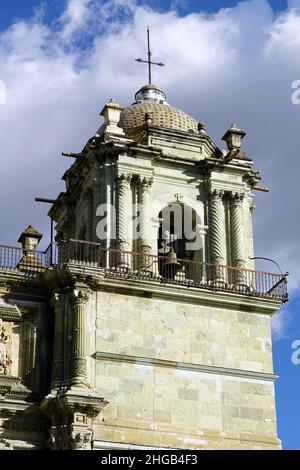 Kathedrale unserer Lieben Frau von der Himmelfahrt, Oaxaca-Stadt (Oaxaca-Stadt), Bundesstaat Oaxaca, Mexiko, Nordamerika, UNESCO-Weltkulturerbe Stockfoto