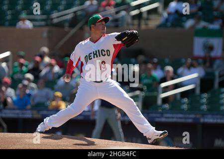 Rodrigo Lopez picher Kurzbefehl.. Mexiko vs Italia, 2013 World Baseballclassic, Estadio Salt River Field en Scottsdale, Arizona ,7 de marzo 2013. (© Foto von Luis Gutierrez) Stockfoto