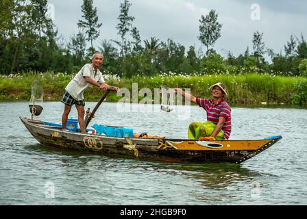 Fischer am Thu Bon River, Hoi an, Vietnam Stockfoto