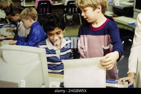 Austin, Texas USA 1992 Ein von Apple Computers gestiftetes Magnet-Computerlabor für Grundschulen. XX Stockfoto