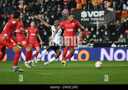 Valencia, Valencia, Spanien. 19th Januar 2022. VALENCIA - 19. JANUAR: Fernando von Sevilla während des La Liga-Spiels zwischen Valencia und Sevilla im Mestalla-Stadion am 19. Januar 2022 in Valencia, Spanien. (Bild: © Sara Arib/PX Imagens via ZUMA Press Wire) Stockfoto