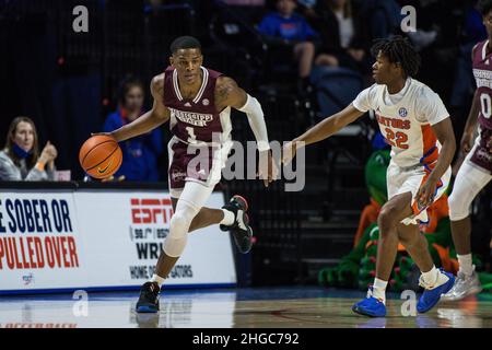 19. Januar 2022: Iverson Molinar (1), Wächter der Mississippi State Bulldogs, versucht während des NCAA-Basketballspiels zwischen den Mississippi State Bulldogs und den Florida Gators im Stephen C. O'Connell Center Gainesville, FL, offen zu werden. Die Florida Gators besiegen die Mississippi State Bulldogs 80 - 72 Jonathan Huff/CSM. Stockfoto