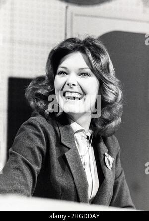 Ein Foto von Jane Curtin aus dem Jahr 1978, das die Dreharbeiten zu einem Wochenendupdate-Segment von Saturday Night Live gemacht hat. In den NBC Studios in Midtown, Manhattan. Stockfoto