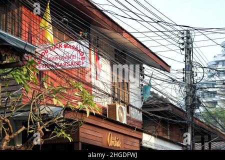 Massagesalon im alten Hua hin. Dies ist ein altes Fischerdorf, das zu einem der beliebtesten Reiseziele in Thailand wurde. Stockfoto