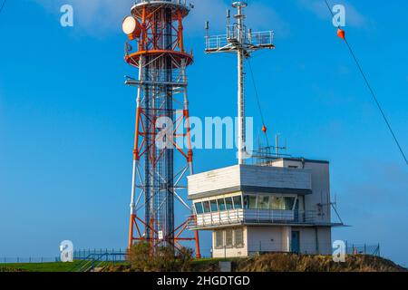 Radarturm auf der Oberland Nordseeinsel Helgoland, Norddeutschland, Mitteleuropa Stockfoto